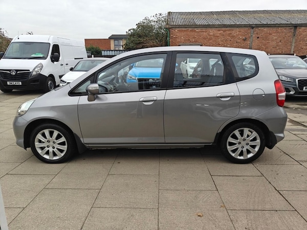 Used Honda Jazz 2006 for sale - 76304304: Photo 16