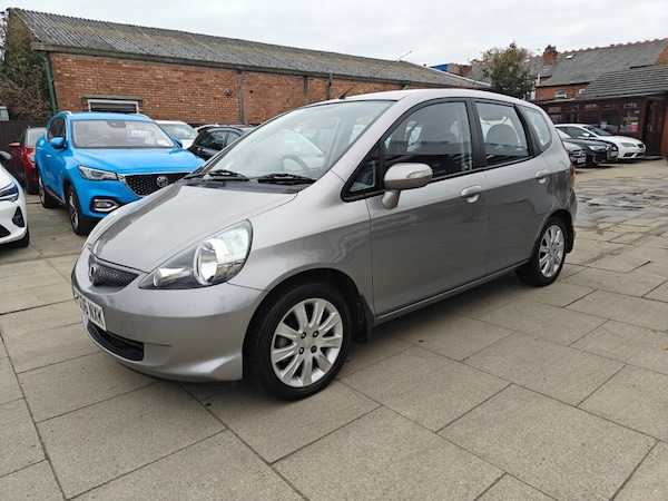 Used Honda Jazz 2006 for sale - 76304304: Photo 18