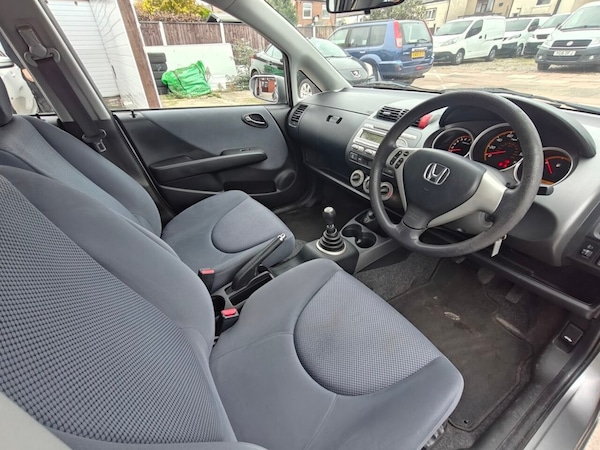 Used Honda Jazz 2006 for sale - 76304304: Photo 23