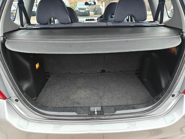 Used Honda Jazz 2006 for sale - 76304304: Photo 30