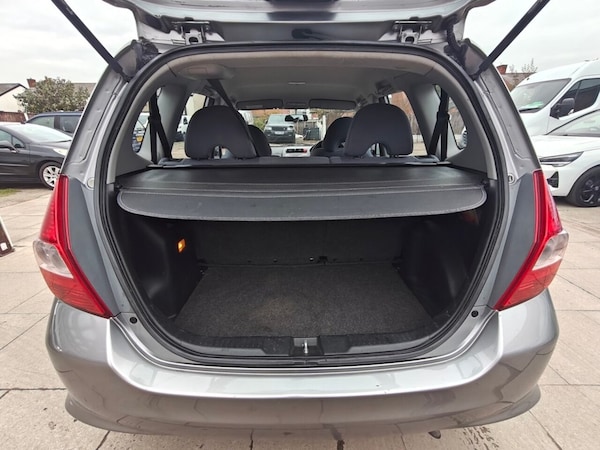 Used Honda Jazz 2006 for sale - 76304304: Photo 31