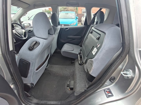 Used Honda Jazz 2006 for sale - 76304304: Photo 35