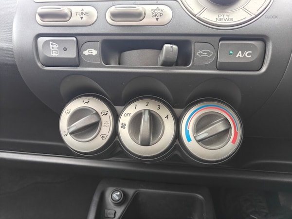 Used Honda Jazz 2006 for sale - 76304304: Photo 48