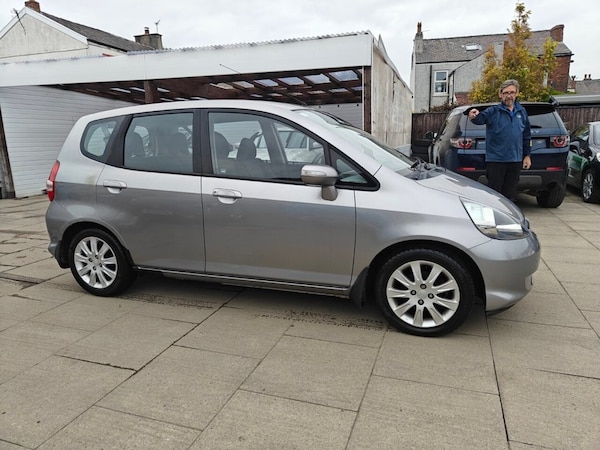 Used Honda Jazz 2006 for sale - 76304304: Photo 6