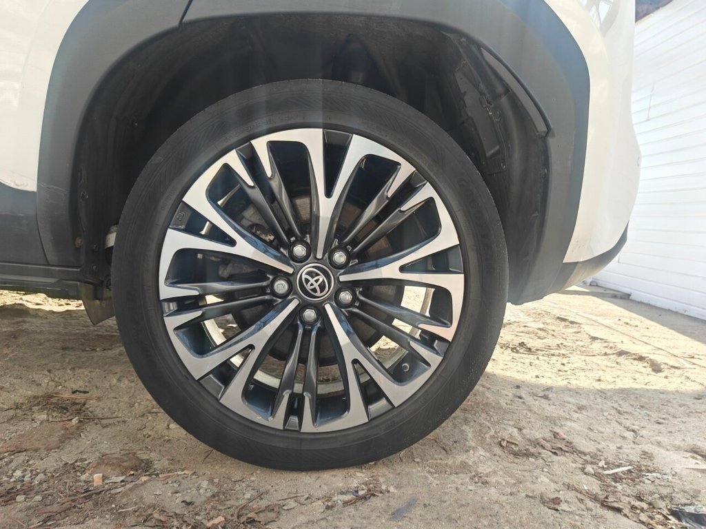 Used Toyota Yaris Cross 2022 for sale - 77703666: Photo 19