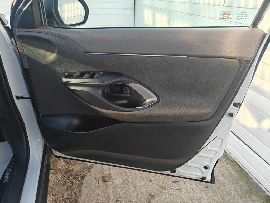 Used Toyota Yaris Cross 2022 for sale - 77703666: Photo 32