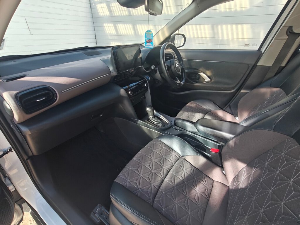 Used Toyota Yaris Cross 2022 for sale - 77703666: Photo 4