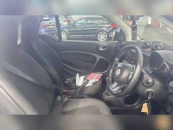 Used smart fortwo 2018 for sale - 78583129: Photo