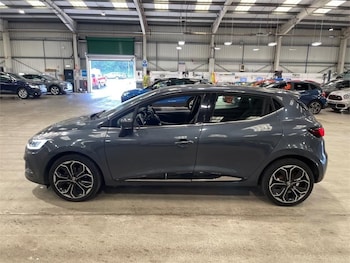 Used Renault Clio 2018 for sale - 79265052: Photo