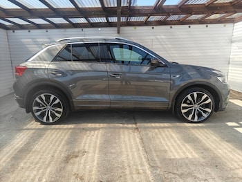 Used Volkswagen T-Roc 2019 for sale - 79167050: Photo
