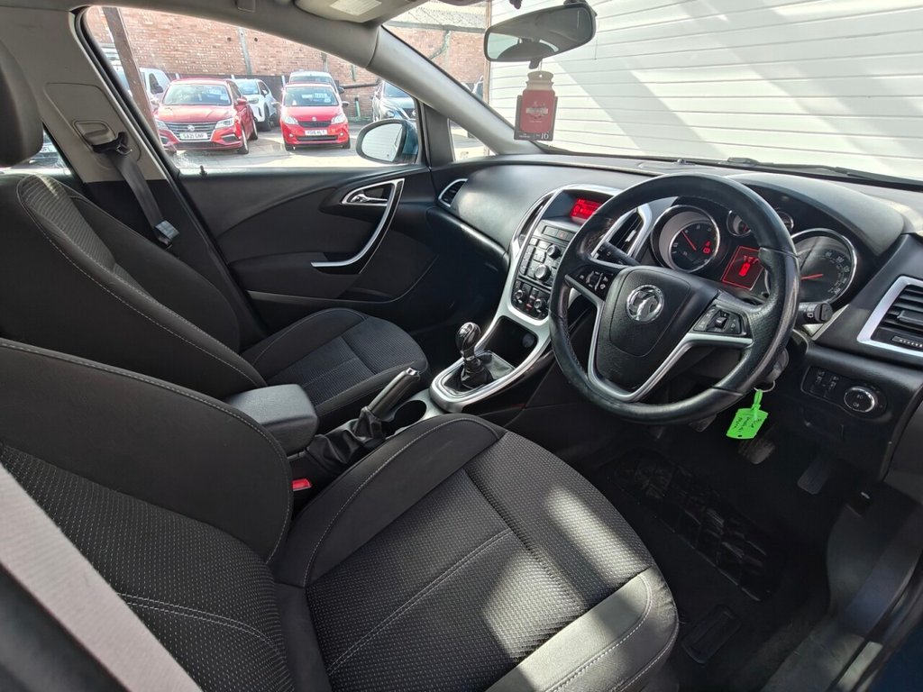 Used Vauxhall Astra 2014 for sale - 78110152: Photo 33