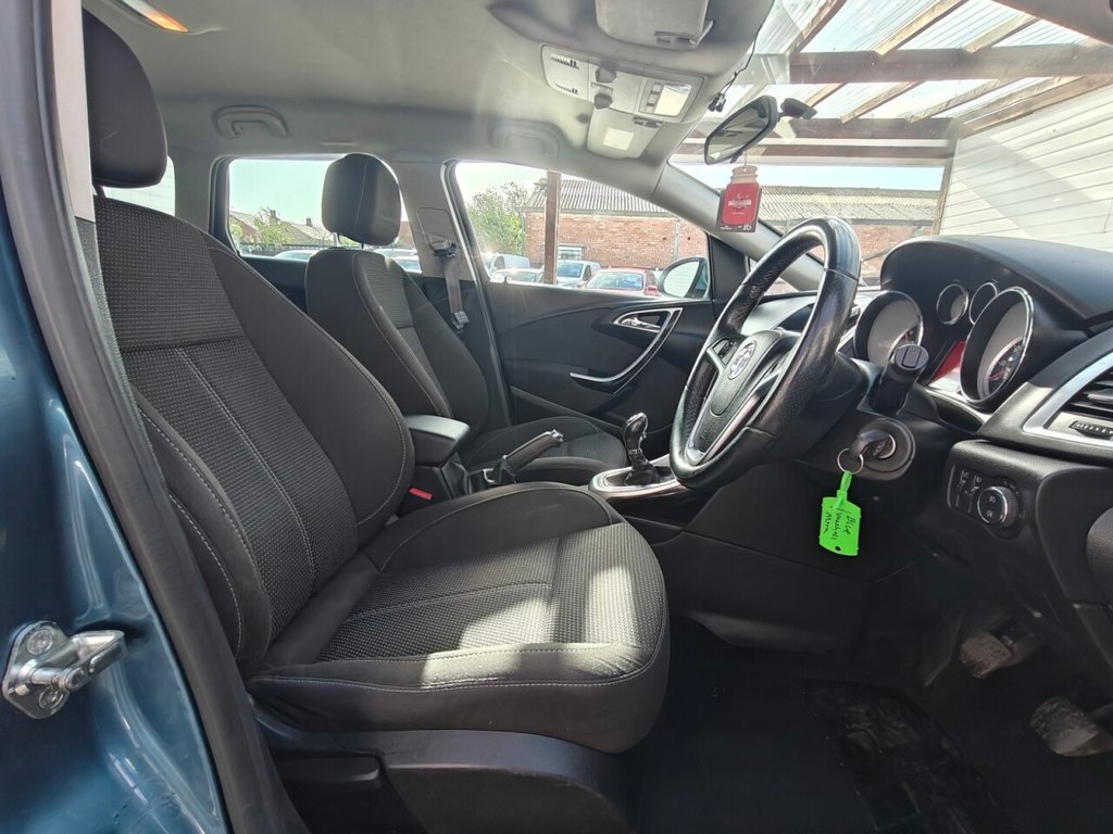 Used Vauxhall Astra 2014 for sale - 78110152: Photo 34