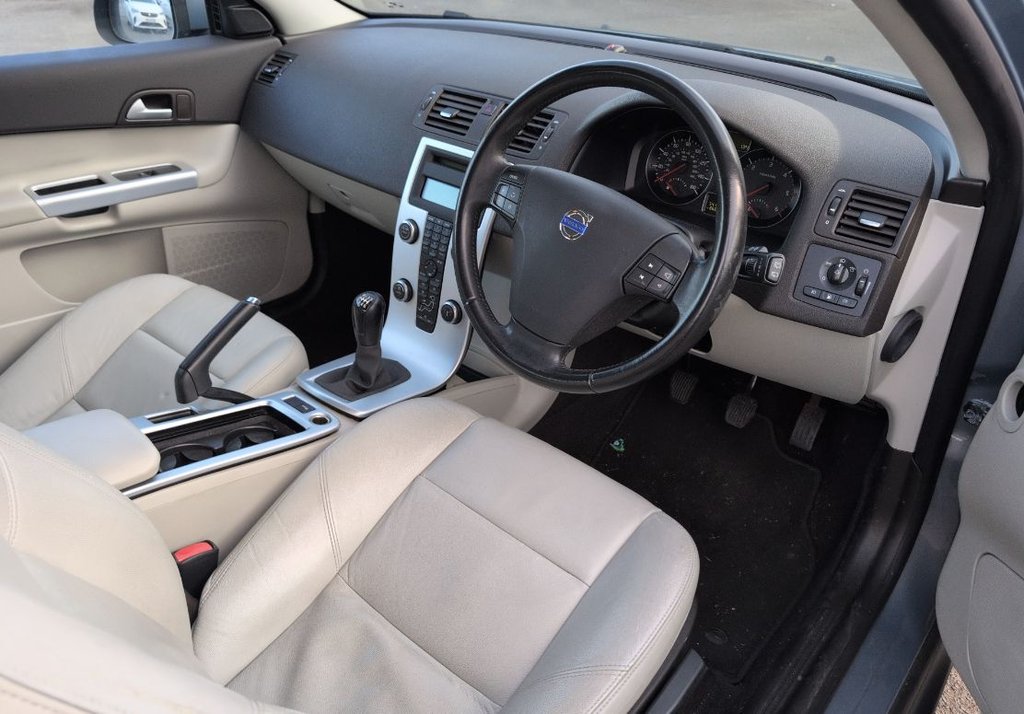 Used Volvo C30 2011 for sale - 77765479: Photo 12