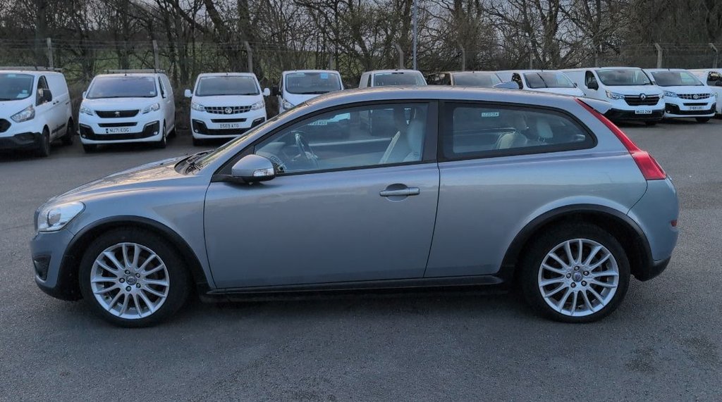 Used Volvo C30 2011 for sale - 77765479: Photo 3