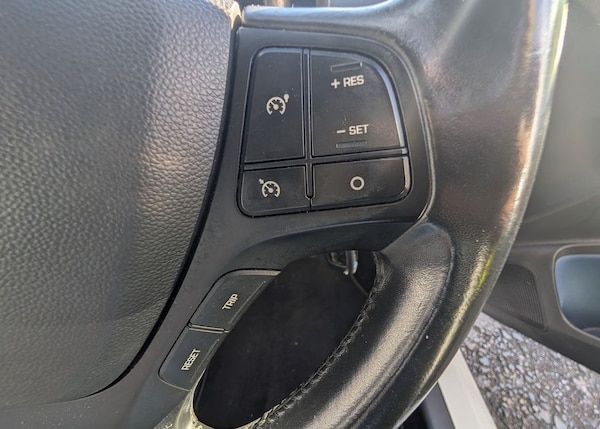 Used Hyundai i10 2014 for sale - 76291522: Photo 10