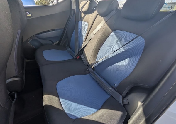 Used Hyundai i10 2014 for sale - 76291522: Photo 12