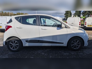 Used Hyundai i10 2014 for sale - 76291522: Photo 2
