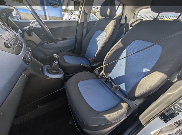 Used Hyundai i10 2014 for sale - 76291522: Photo 4