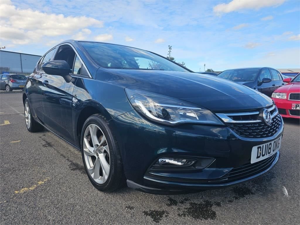 Used Vauxhall Astra 2018 for sale - 76068903: Photo 1