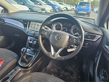 Used Vauxhall Astra 2018 for sale - 76068903: Photo 4