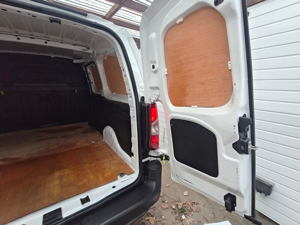 Used Peugeot Partner 2021 for sale - 77412948: Photo 41