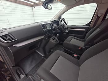 Used Peugeot Traveller 2017 for sale - 79587782: Photo