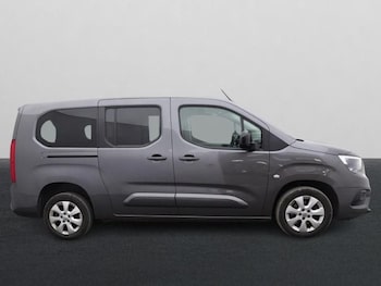 Used Vauxhall Combo Life 2023 for sale - 79530404: Photo
