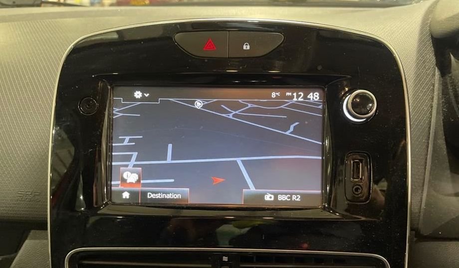 Used Renault Clio 2017 for sale - 77534845: Photo 12