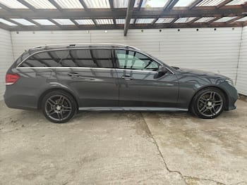 Used Mercedes-Benz E Class 2013 for sale - 79818515: Photo