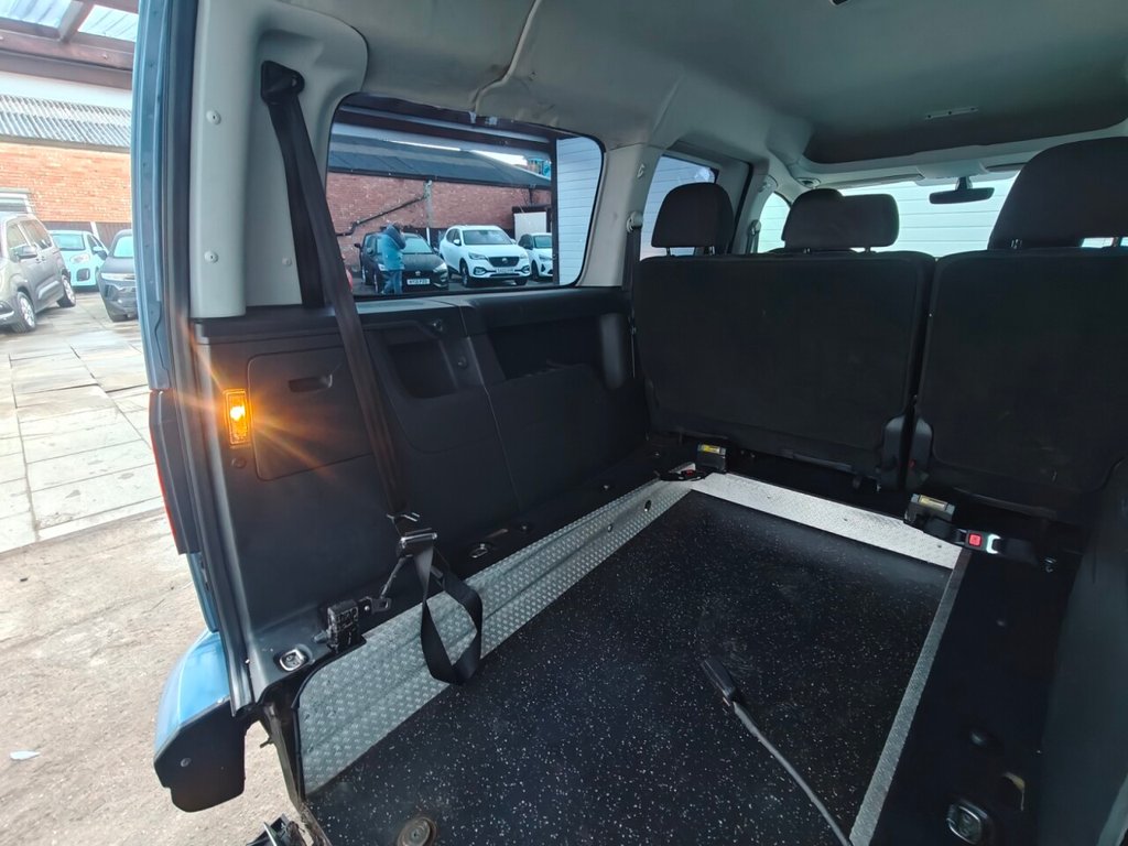 Used Volkswagen Caddy Maxi Life 2017 for sale - 77412946: Photo 43