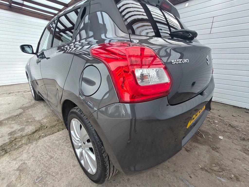 Used Suzuki Swift 2018 for sale - 77412942: Photo 30