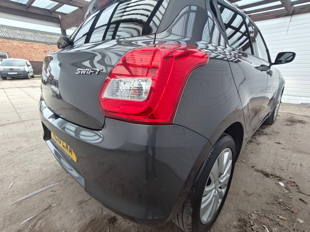 Used Suzuki Swift 2018 for sale - 77412942: Photo 31