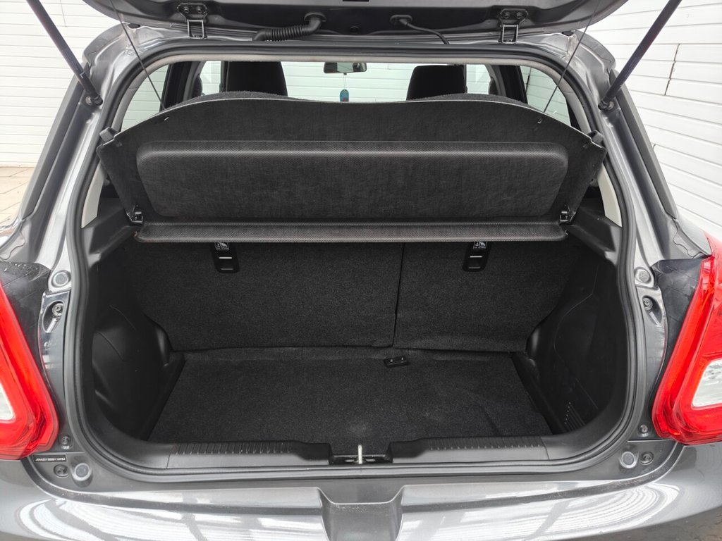 Used Suzuki Swift 2018 for sale - 77412942: Photo 40