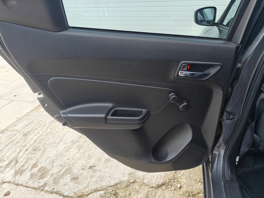 Used Suzuki Swift 2018 for sale - 77412942: Photo 42