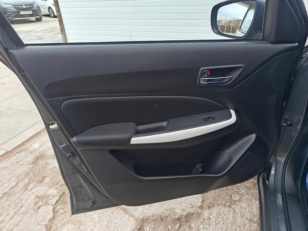 Used Suzuki Swift 2018 for sale - 77412942: Photo 46