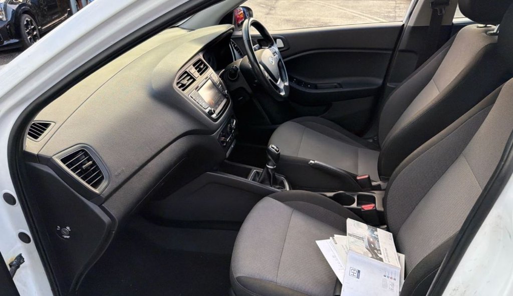 Used Hyundai i20 2017 for sale - 77412945: Photo 4