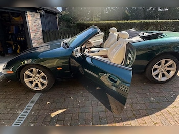 Used Jaguar XK8 2004 for sale - 78228013: Photo