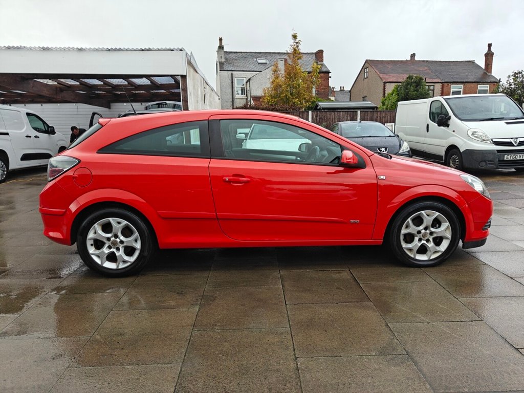 Used Vauxhall Astra 2006 for sale - 76333648: Photo 2