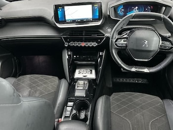 Used Peugeot E-2008 2023 for sale - 78414525: Photo