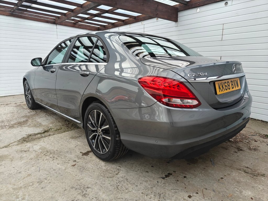 Used Mercedes-Benz C Class 2019 for sale - 77608403: Photo 21