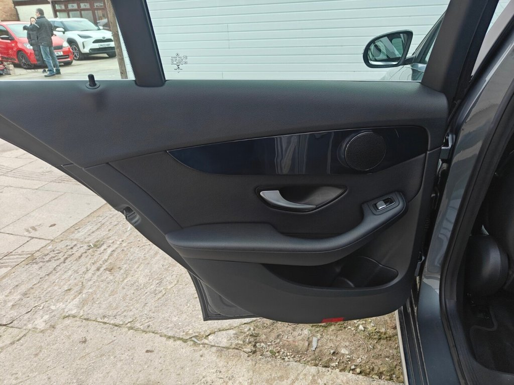 Used Mercedes-Benz C Class 2019 for sale - 77608403: Photo 41