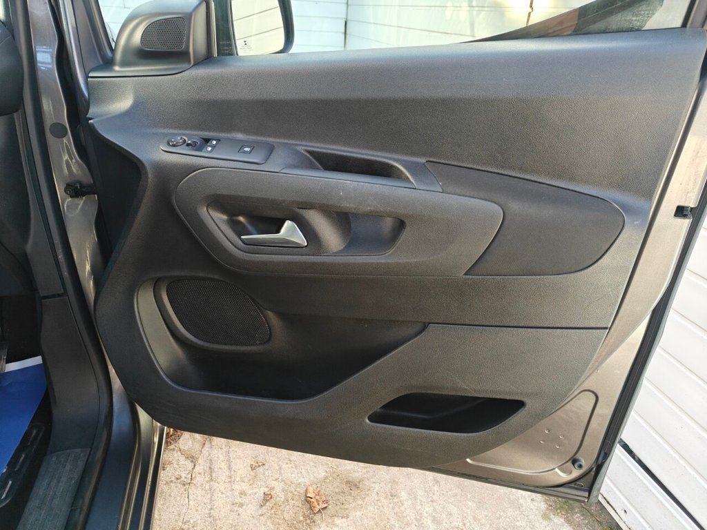 Used Vauxhall Combo Life 2020 for sale - 77583101: Photo 30