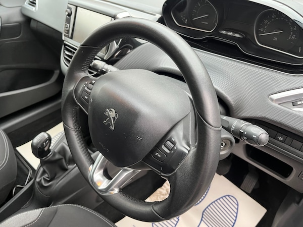Used Peugeot 208 2016 for sale - 76298916: Photo 10