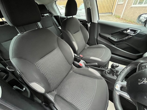 Used Peugeot 208 2016 for sale - 76298916: Photo 20