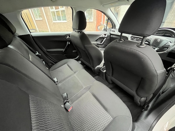 Used Peugeot 208 2016 for sale - 76298916: Photo 23