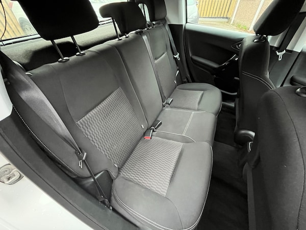 Used Peugeot 208 2016 for sale - 76298916: Photo 24