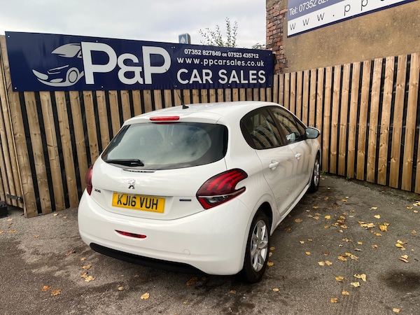 Used Peugeot 208 2016 for sale - 76298916: Photo 6