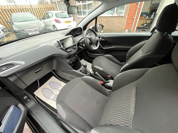 Used Peugeot 208 2016 for sale - 76298945: Photo 12