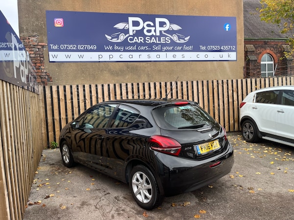 Used Peugeot 208 2016 for sale - 76298945: Photo 4