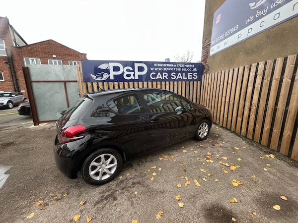 Used Peugeot 208 2016 for sale - 76298945: Photo 7
